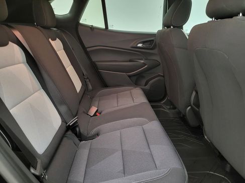 New 2026 Chevrolet Trax RS w/ Sunroof Package FWD image 38