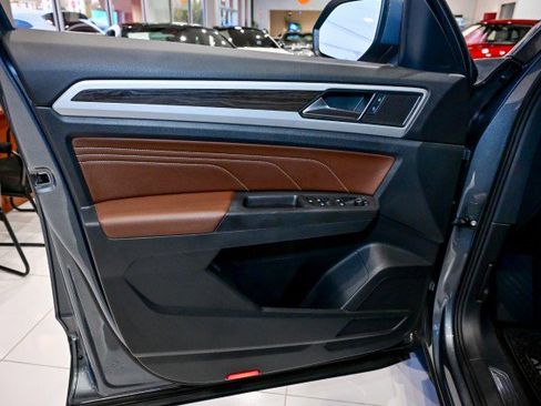 Used 2022 Volkswagen Atlas SE image 18