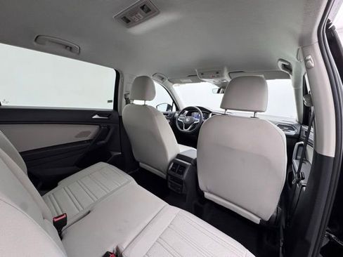 Used 2024 Volkswagen Tiguan S image 38