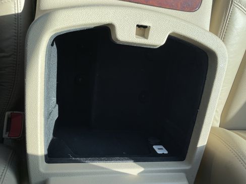 Used 2011 Chevrolet Suburban LTZ image 23