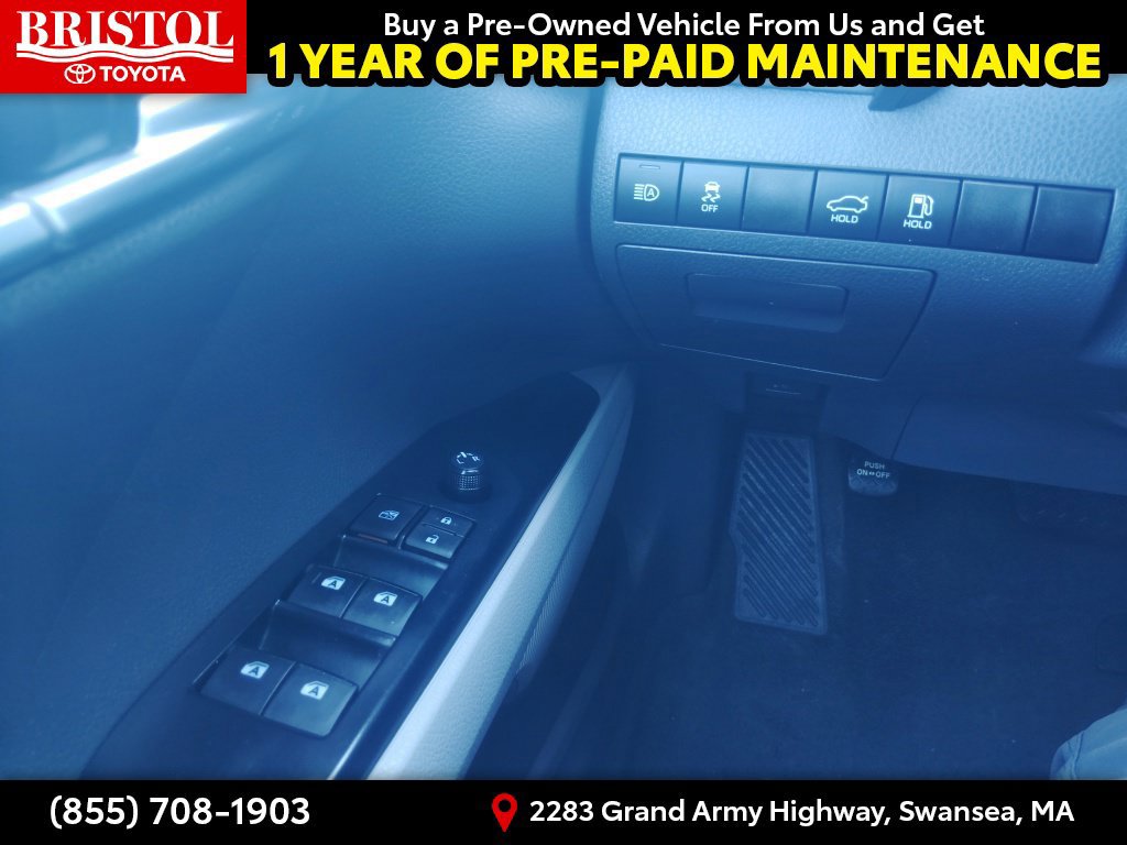 Used 2019 Toyota Camry LE w/ Convenience Package FWD image 18