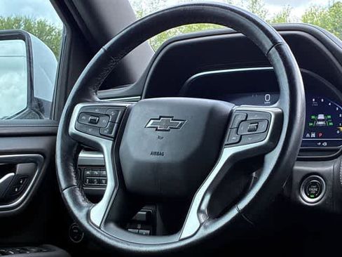 Used 2022 Chevrolet Tahoe Z71 w/ Z71 Off-Road Package AWD/4WD image 23