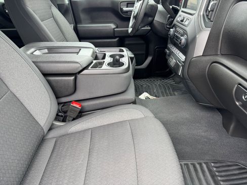 Used 2024 Chevrolet Silverado 1500 Custom image 15