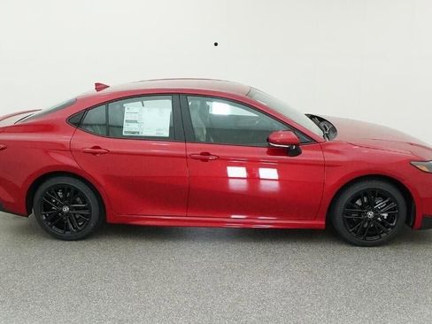 New 2026 Toyota Camry SE image 11