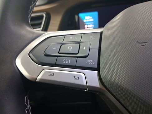 Used 2024 Volkswagen Atlas SE image 14