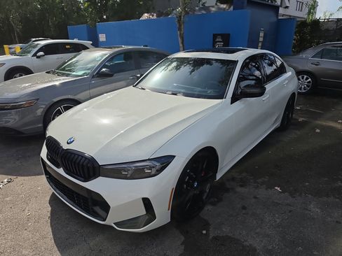 Used 2023 BMW 330i Sedan w/ M Sport Package image 1