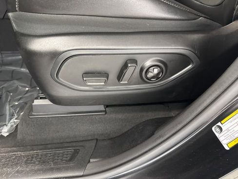 Used 2023 Jeep Grand Cherokee L Altitude image 17