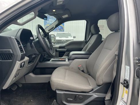 Used 2019 Ford F150 XLT w/ Equipment Group 302A Luxury image 7