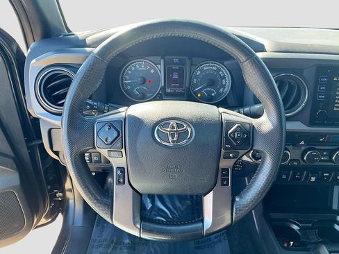Used 2019 Toyota Tacoma TRD Pro image 11