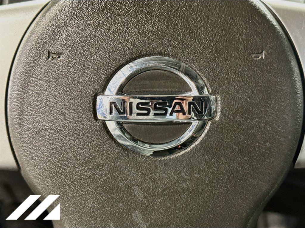 Used 2018 Nissan Frontier PRO-4X AWD/4WD image 32
