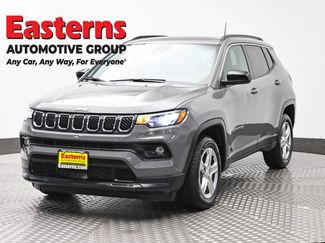 Used 2023 Jeep Compass Latitude w/ Sun and Sound Group AWD/4WD video 1