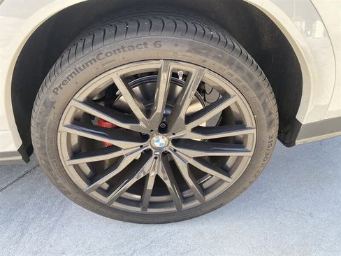 Used 2023 BMW X6 xDrive40i w/ M Sport Package image 12