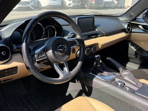 Used 2017 MAZDA MX-5 Miata Grand Touring RWD image 2