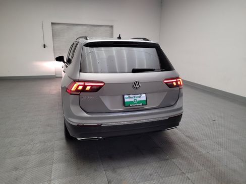 Used 2021 Volkswagen Tiguan SE FWD image 6