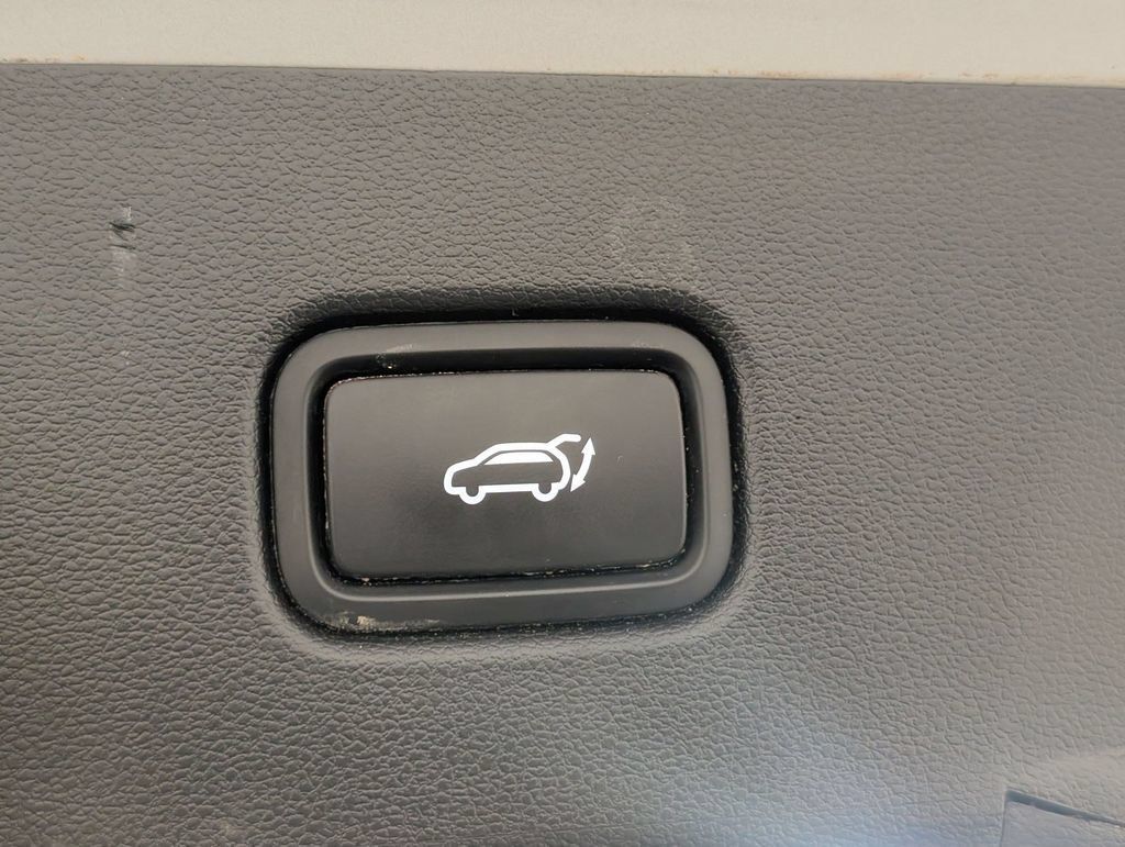 Used 2024 Hyundai Tucson Limited AWD/4WD image 32