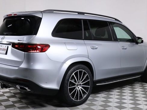 Used 2025 Mercedes-Benz GLS 450 4MATIC image 7