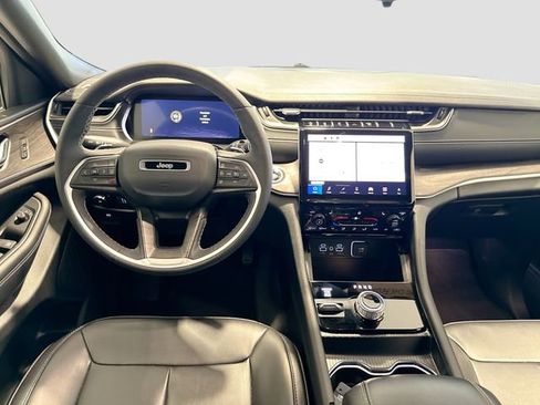 Used 2024 Jeep Grand Cherokee Limited w/ Trailer Tow Package image 22