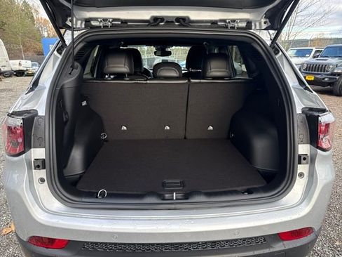 New 2026 Jeep Compass Limited image 12