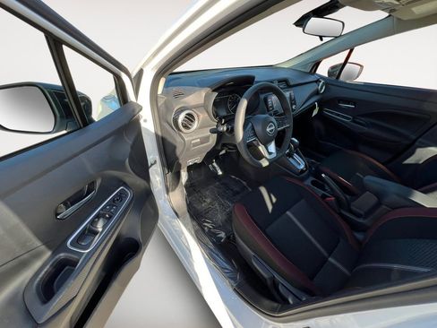 Certified 2025 Nissan Versa SR w/ Trunk Package image 18