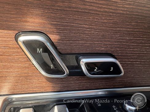 Used 2025 Land Rover Range Rover SE AWD/4WD image 18
