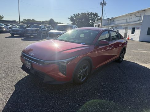 Used 2025 Kia K4 FWD image 7