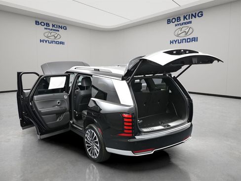 New 2026 Hyundai Palisade Calligraphy FWD image 16