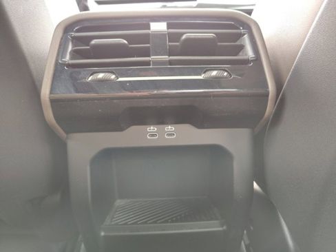 Used 2024 BMW 530i xDrive w/ M Sport Package image 15