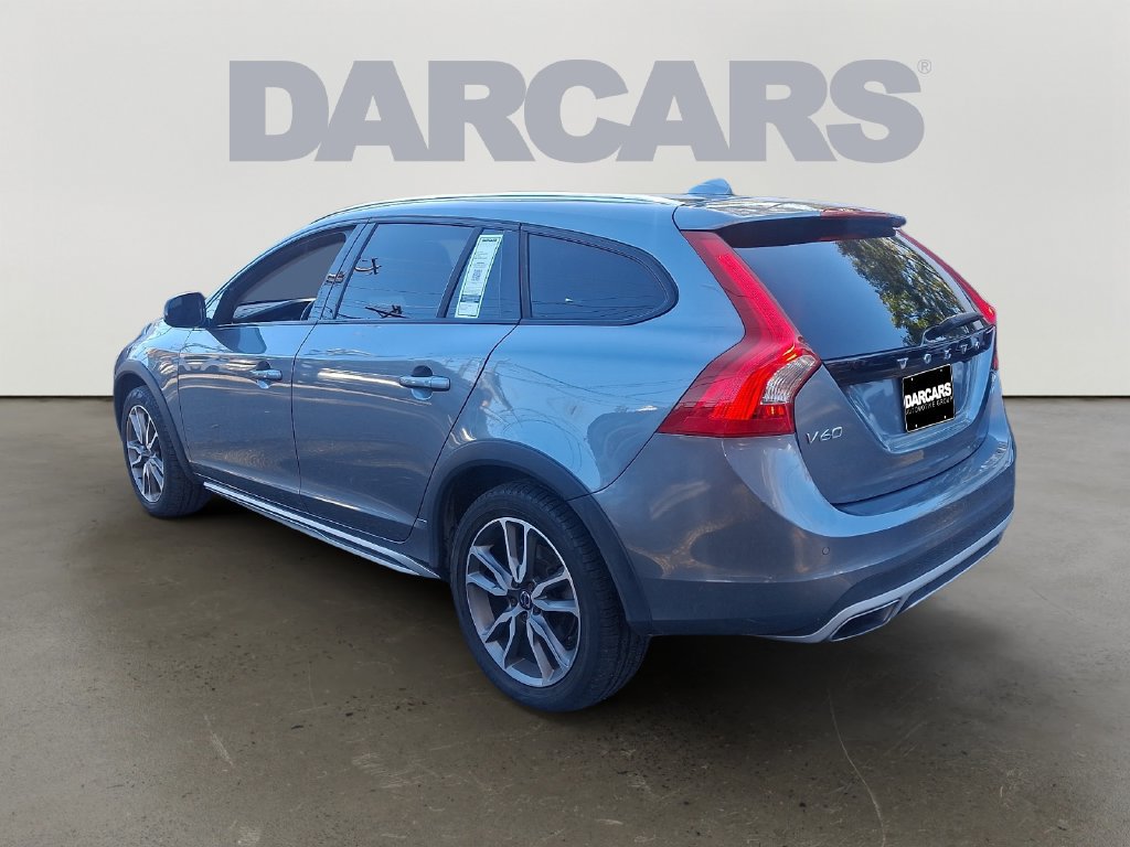 Used 2018 Volvo V60 T5 Cross Country AWD/4WD image 5