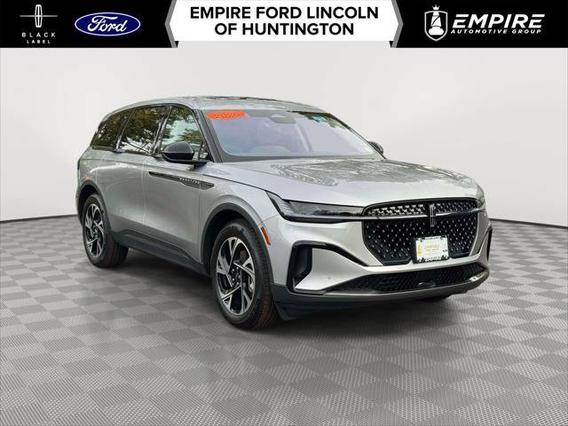 Used 2026 Lincoln Nautilus Premier w/ Equipment Group 102A AWD/4WD image 1