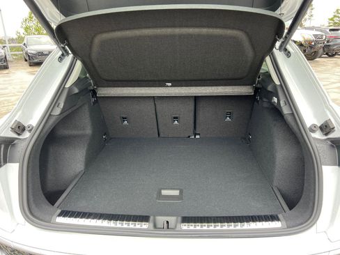 New 2026 Audi Q3 quattro 2.0T image 12