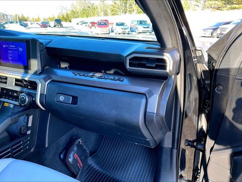 Used 2024 Toyota Tacoma SR5 image 13