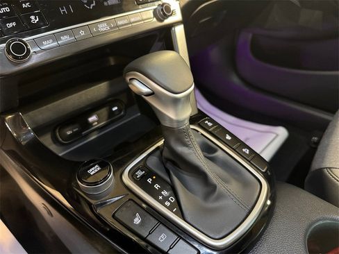 Certified 2024 Kia Seltos S image 21