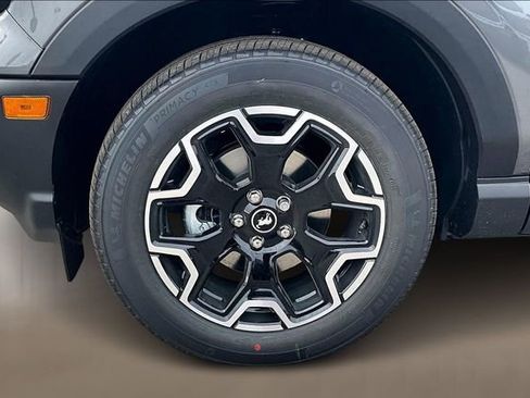 New 2025 Ford Bronco Sport Outer Banks w/ Outer Banks Tech Package+ AWD/4WD image 12