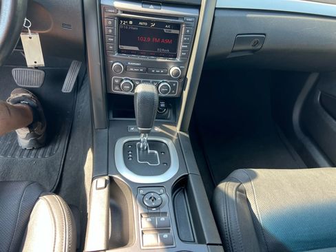 Used 2009 Pontiac G8 GT w/ Premium Package image 11