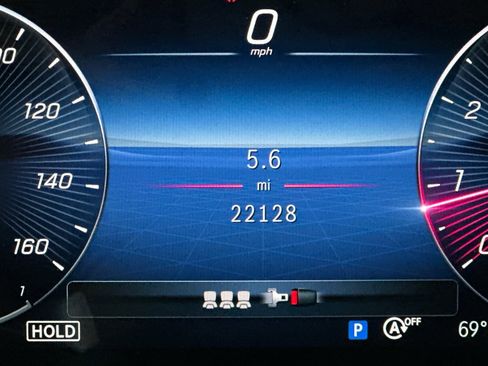 Certified 2024 Mercedes-Benz GLB 250 GLB 250 image 34