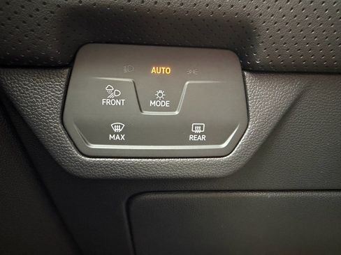New 2026 Volkswagen Atlas Cross Sport SE AWD/4WD image 24