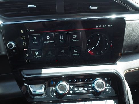 Used 2025 GMC Sierra 3500 AT4 w/ AT4 Premium Plus Package AWD/4WD image 25