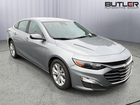 Used 2025 Chevrolet Malibu LT FWD image 4