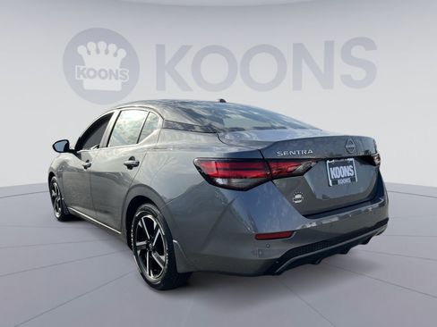 Used 2025 Nissan Sentra SV w/ Trunk Package FWD image 4