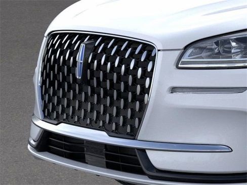 New 2025 Lincoln Corsair Grand Touring image 17