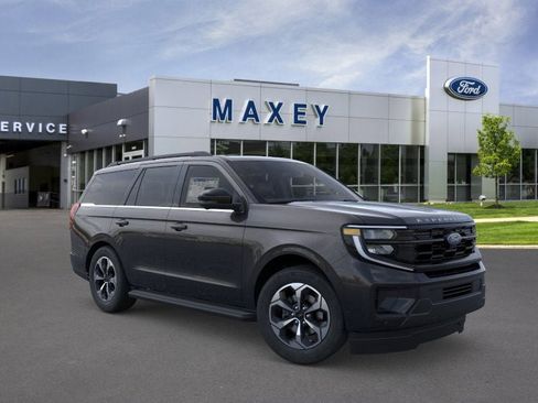 New 2026 Ford Expedition Active image 7