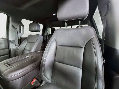Used 2019 Chevrolet Silverado 1500 LT Trail Boss AWD/4WD image 12