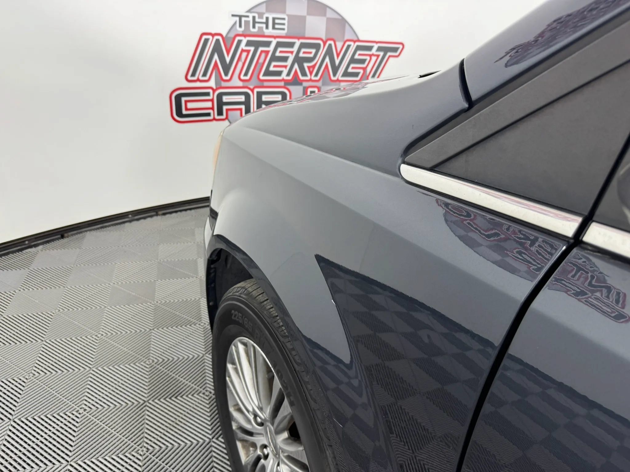Used 2014 Chrysler Town & Country Touring-L w/ Driver Convenience Group FWD image 21