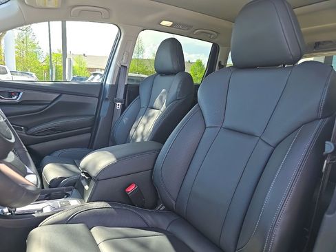 Used 2025 Subaru Ascent Limited w/ Popular Package #2 image 16