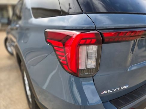 New 2027 Ford Explorer Active RWD image 35