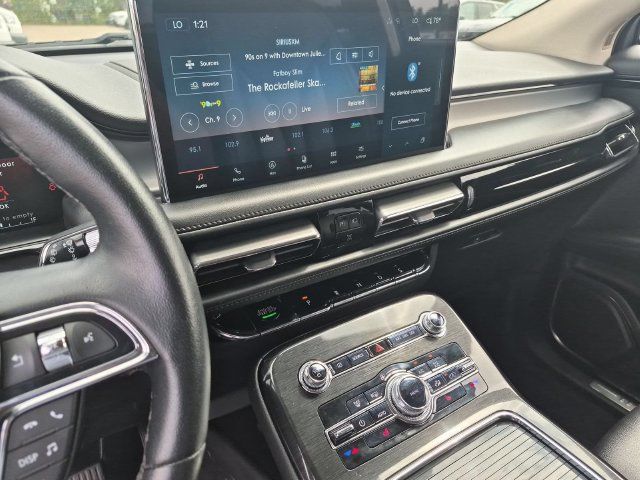 Certified 2023 Lincoln Nautilus AWD w/ Premium Package image 22