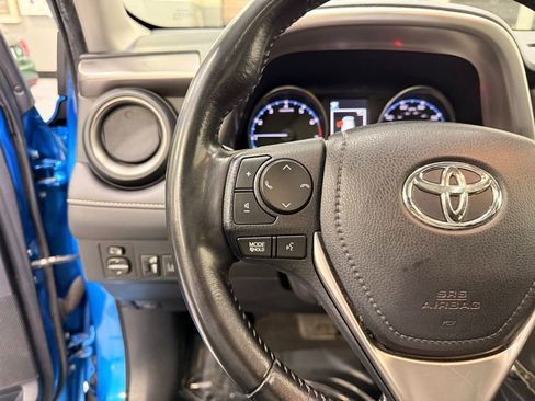 Used 2018 Toyota RAV4 XLE w/ Plus Extra Value Package AWD/4WD image 13