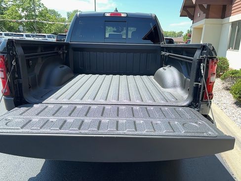 New 2026 RAM 1500 Laramie w/ Night Edition AWD/4WD image 21