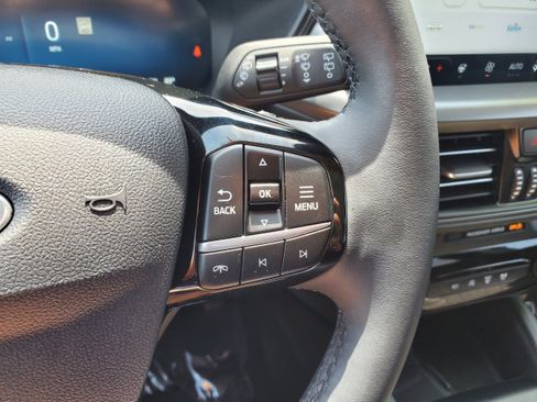Used 2023 Ford Escape Active w/ Tech Pack #2 AWD/4WD image 18