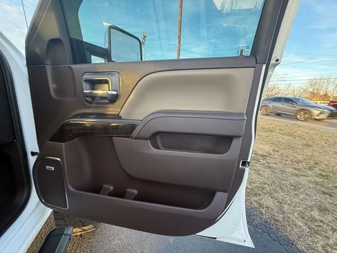 Used 2016 GMC Sierra 3500 Denali w/ Duramax Plus Package image 22